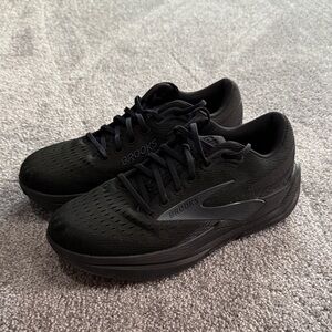 Brooks Jet Black Athletic Sneakers